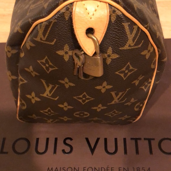Louis Vuitton Speedy Handbag Monogram canvas brown color very good condition - Picture 10 of 16